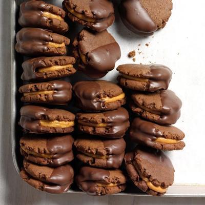 Jamaicaanse chocolade koekjes met caramel creme