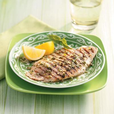 gegrilde tilapia met vinaigrette van citroen-basilicum