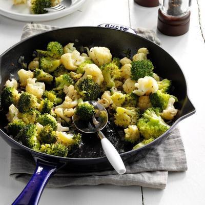 combinatie van broccoli / bloemkool