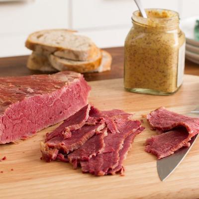 zelfgemaakte corned beef