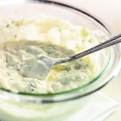 groene ui tarter saus