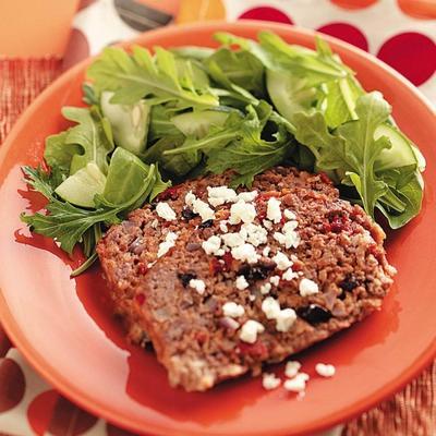 Grieks gehaktbrood met zongedroogde tomaten, kalamata-olijven en geitenkaas