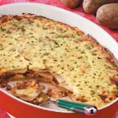 moussaka van rundvlees en aardappel