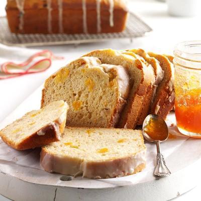 abrikoos macademia noot Advocaat brood met glazuur