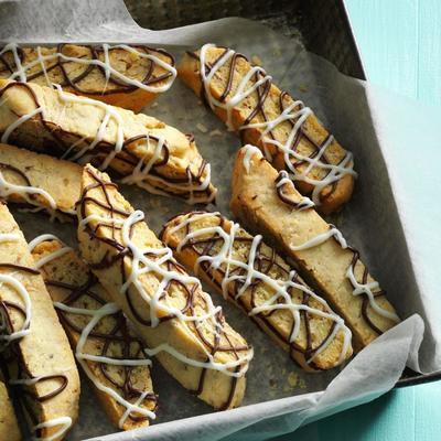 witte en donkere biscotti