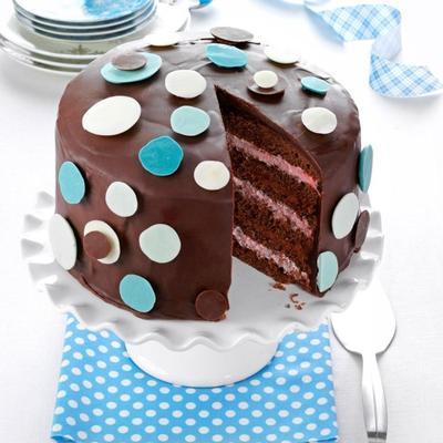 frambozen truffel polka dot cake