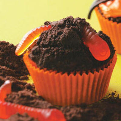 wormy cupcakes