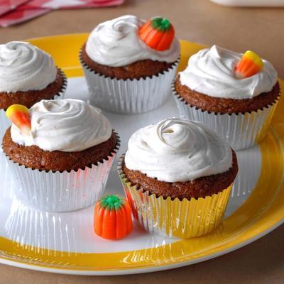 pompoentaart cupcakes met koele zweep glazuur