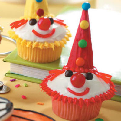 clown cup cakes