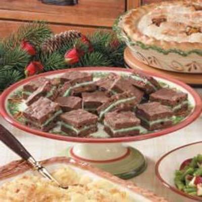 met munt gevulde brownies