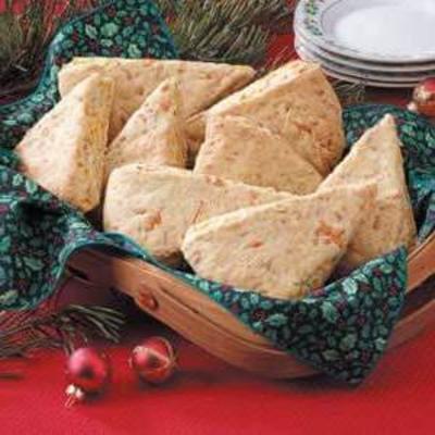 basilicum cheddar scones