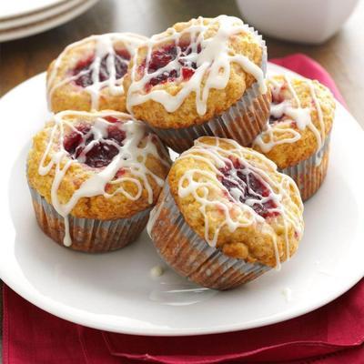 cran-apple muffins