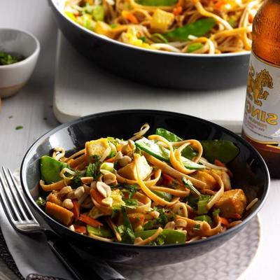 tofu en plantaardige pad Thai