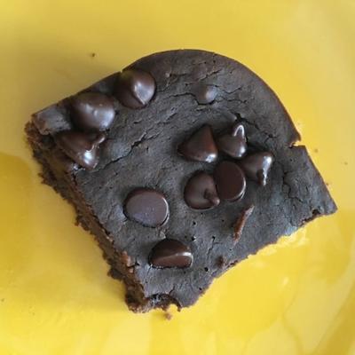 suikervrije zwarte boon brownies