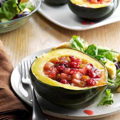 acorn squash met cranberry vulling