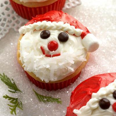 santa cupcakes