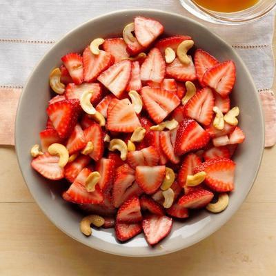snelle aardbeiensalade