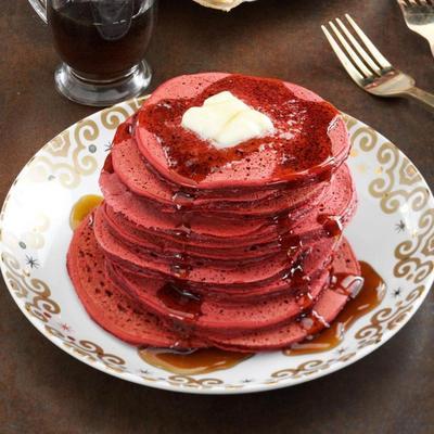 roodfluwelen pannenkoeken met vanilla marscapone