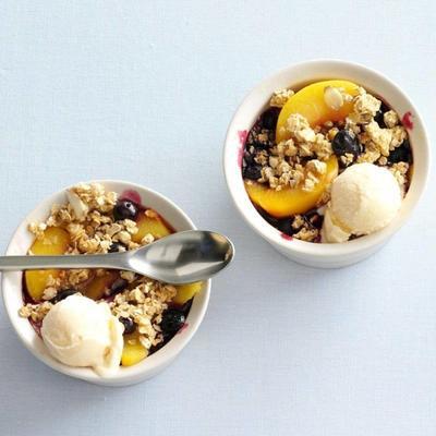 fruit en muesli knapperig met yoghurt