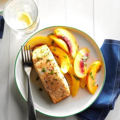 gegrilde zalm met nectarinesalsa