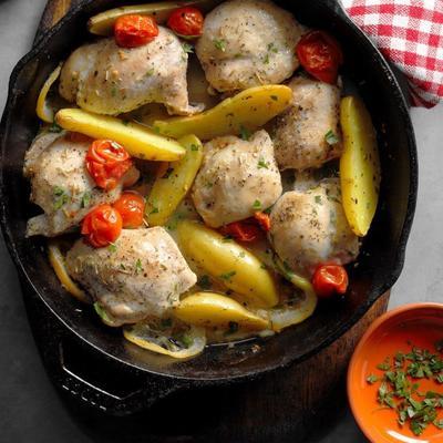 koekenpan-geroosterde citroenkip met aardappelen