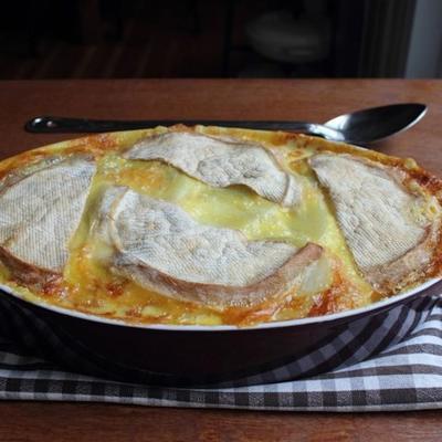 tartiflette (franse aardappel-, spek- en kaasbraadpan)