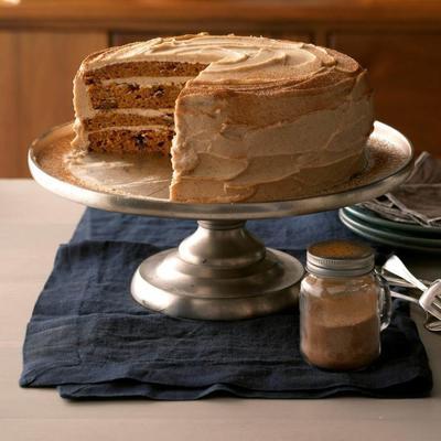 pompoen laag cake met zelfgemaakte slagroom kaneel en room boter glazuur