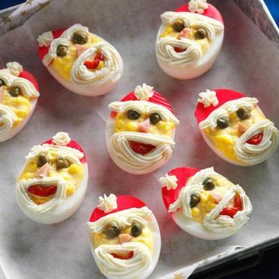 santa deviled eggs