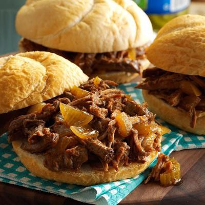 verscheurde steak sandwiches