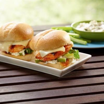 gegrilde buffalo chicken sliders