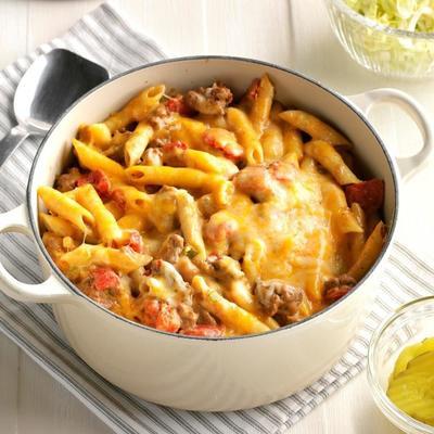 drie-cheese hamburger macaroni