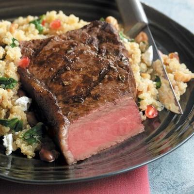 granaatappelsteak met quinoa