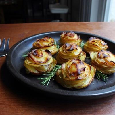 de aardappelrozen van chef-kok John