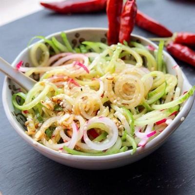 Sichuan komkommer salade