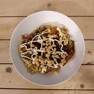 okonomiyaki (Japanse pannenkoek)