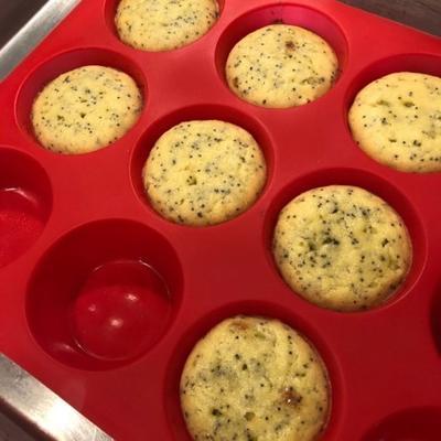 keto low-carb lemon maanzaad muffins