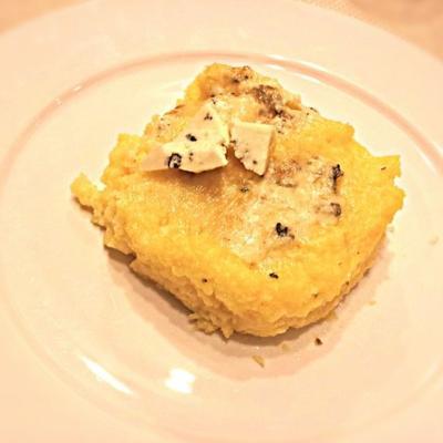 polenta con il gorgonzola in pentola a pressione (gebakken gorgonzola polenta)