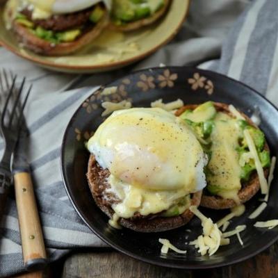 worst avocado benedict met witte cheddar hollandaise