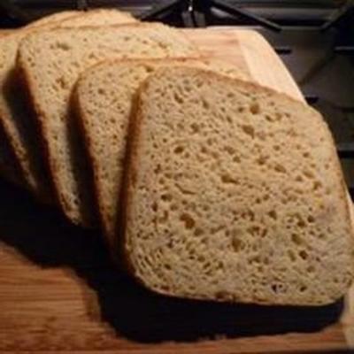 glutenvrij brood in een broodmachine