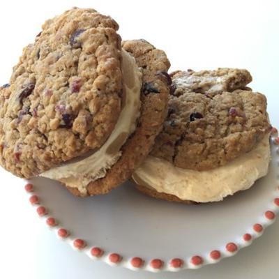 gekruide appel havermout koekje ijs broodjes