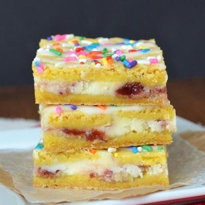 Strawberry cheesecake lemon bars