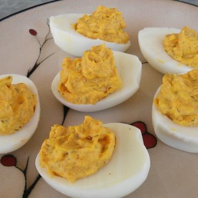 deviled eggs with mierikswortel