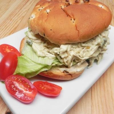 slowcooker shredded jalapeno chicken sandwiches