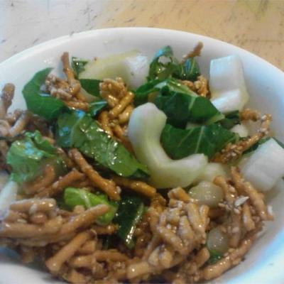 paksoi salade met chow mein