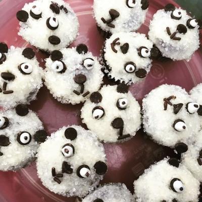 mini panda cupcakes