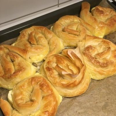 feta cheese burek (filodeeg)