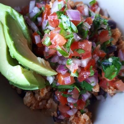 koekepan en quinoa met verse salsa