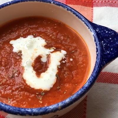 instant pot® easy vegan tomatensoep en basilicumsoep