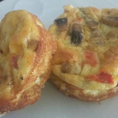 omelet muffins met worst en kaas