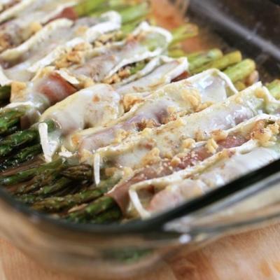 brie en prosciutto aspergebundels